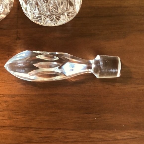 Set of Crystal Cruets - Picture 4 of 6